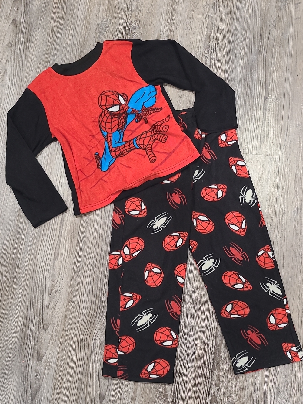 Spiderman Red & Black Fleece Pajama Set Size Large/10